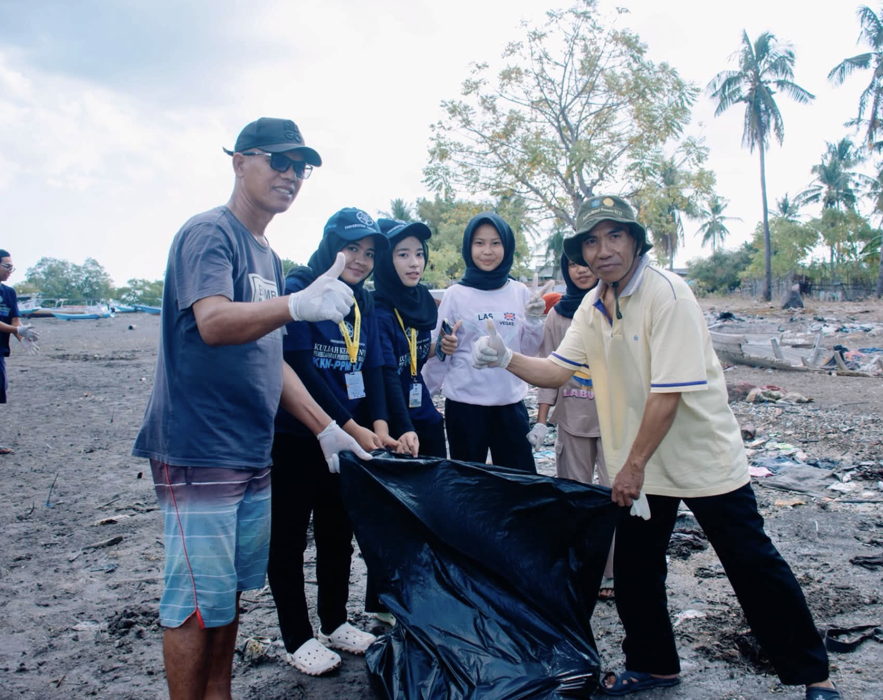Dokumentasi KKN Pulau Medang 3